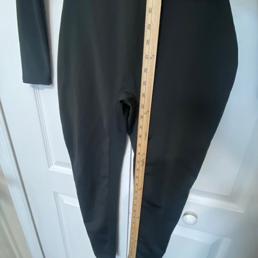 Black Long‑Sleeve Active Jumpsuit • Half‑Zip • Fitted One‑Piece • Size Medium - Picture 5 of 9